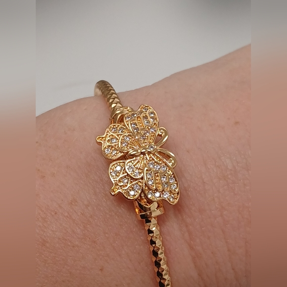 Nwot 18k Yellow Gold Filled Butterfly Adjustable Bangle Bracelet Goldoro - Picture 5 of 10